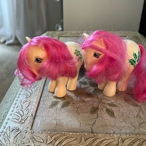 My little pony vintage Hasbro 1982 dolls (2) Vintage G1 December "HOLLY" Flower